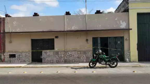 El agresor fue detenido por la Policía Estatal, mientras el herido fue trasladado a un hospital de Mérida El agresor fue detenido por la Policía Estatal, mientras el herido fue trasladado a un hospital de Mérida