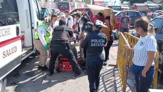 Campeche: Mujer de la tercera edad sufre caída y es trasladada al ISSSTE