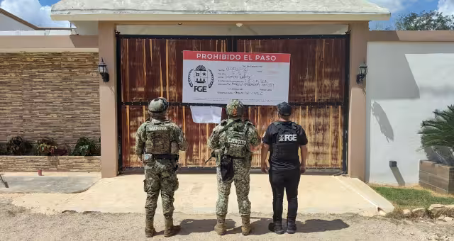 Los cuatro inmuebles fueron sellados y quedaron bajo resguardo de la Fiscalía General del Estado