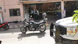 Asegurado con arma de fuego