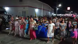 El recorrido estuvo acompañado de plegarias y cantos a la Virgen de Guadalupe