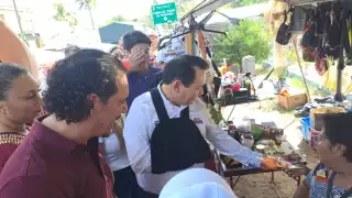 El candidato Joaquín Díaz Mena continúa sus recorridos de campaña en Mérida