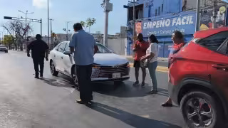 Accidente en barrio de Santa Ana deja daños materiales