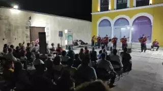 La música engalanó el centro de Campeche