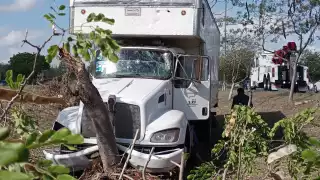 El conductor y su copiloto resultaron lesionados