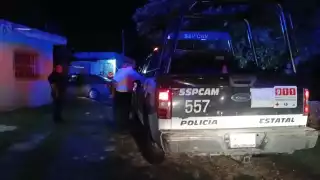 Exceso de velocidad y alcohol: deja auto abandonado en predio particular