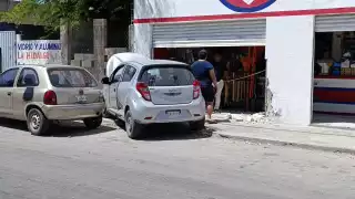 Pese a los daños, el conductor resultó ileso.