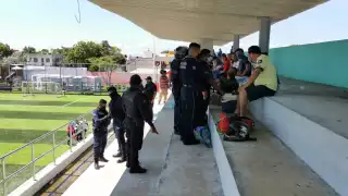 Los oficiales tomaron datos y algunas gráficas de lo sucedido y posteriormente se retiraron