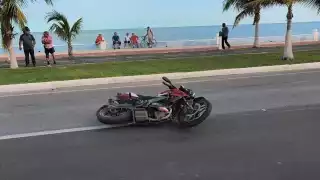 Indrive motorizado causa accidente en el malecón de Campeche