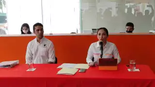“Parece que a la gobernadora no le pasa bien la información su equipo de trabajo", dijo la Alcaldesa de Campeche