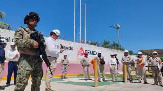 Pemex realiza ejercicio de evacuación y combate de fuego en TAD