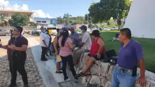 La comitiva vecinal de Las Palmas indicó que solicitó el apoyo de la FGE Quintana Roo en Chetumal para el tema del predio, sin que recibieran respuesta
