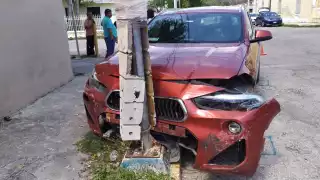Ambos autos involucrados registraron daños materiales