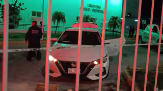 Auto de jóvenes que llegaron al hospital estaría ligado a violento asalto