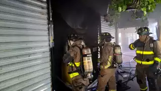 El siniestro solo dejó daños materiales y no se reportaron personas lesionadas.