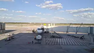 El vuelo tiene varias horas de retraso