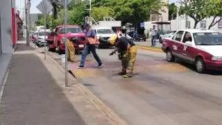 Un camión urbano fue el causante de la mancha de diésel