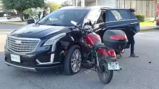 La conductora de la camioneta llamó a la compañía donde tiene asegurado el vehículo y se comprometió a pagar los gastos médicos