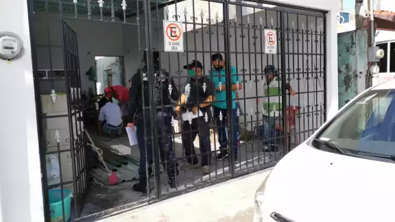 Al lugar llegaron elementos de la Secretaría de Seguridad Pública Al lugar llegaron elementos de la Secretaría de Seguridad Pública
