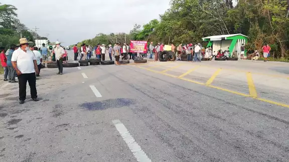 Los ejidatarios exigen hablar con el presidente López Obrador