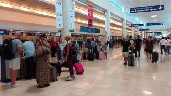 Se registran 575 vuelos programados para este jueves