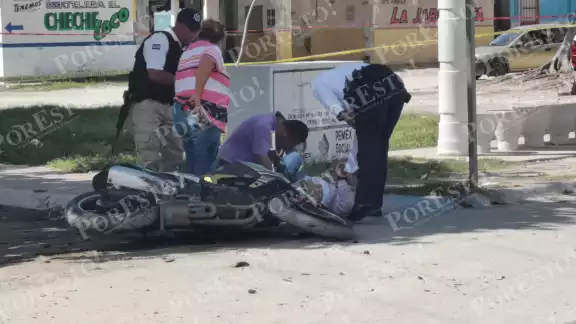 El joven fue trasladado al IMSS de Ciudad del Carmen El joven fue trasladado al IMSS de Ciudad del Carmen