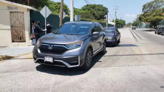 Al no registrarse heridos, los conductores llegaron a un acuerdo económico en el lugar de los hechos Al no registrarse heridos, los conductores llegaron a un acuerdo económico en el lugar de los hechos