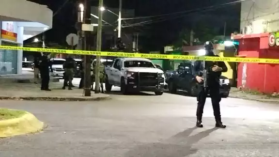 La FGE Quintana Roo no ha dado un informe completo sobre los cateos realizados en dos colonias de Cozumel La FGE Quintana Roo no ha dado un informe completo sobre los cateos realizados en dos colonias de Cozumel