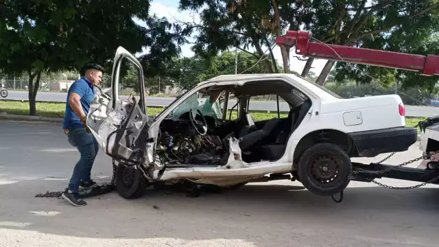 El conductor fue trasladado a un hospital de Mérida