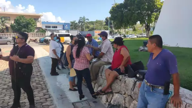 La comitiva vecinal de Las Palmas indicó que solicitó el apoyo de la FGE Quintana Roo en Chetumal para el tema del predio, sin que recibieran respuesta