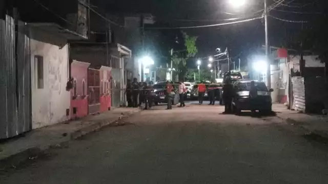 La calle fue cerrada por la policía