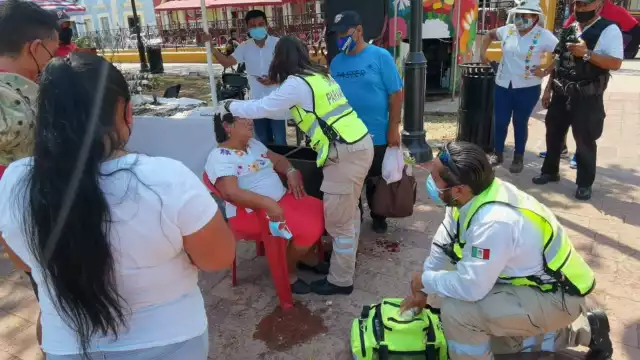 La mujer fue trasladada a un hospital