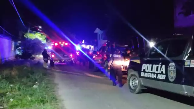 En el sitio personal de Servicios Periciales realiza el levantamiento de evidencias,