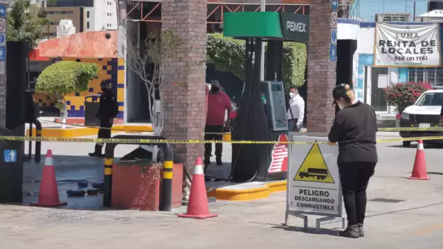 El actuar de los empleados fue rápido, pues lograron cerrar casi a tiempo el paso del combustible a la bomba dañada