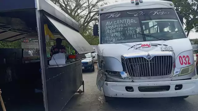 El chofer circulaba a exceso de velocidad