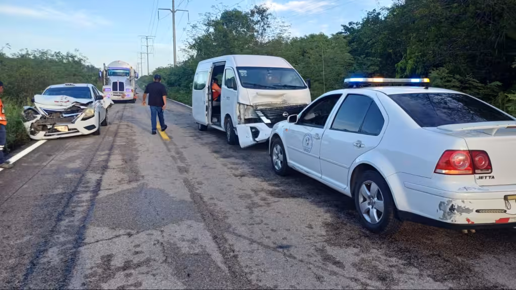 Carambola en la carretera Muna-Felipe Carrillo Puerto deja cinco lesionados