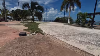 Parque Costero de Champotón lleva cuatro meses en penumbras tras robo de cableado