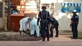 Hallan a un hombre sin vida y en estado de descomposición dentro de su departamento al Sur de Mérida 