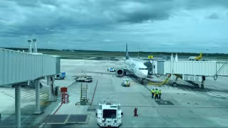 Lluvias en Yucatán causan demoras y desvíos de vuelos en el aeropuerto de Mérida
