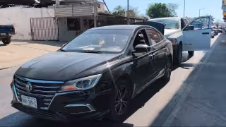 Exceso de velocidad termina en choque sobre avenida Gobernadores, Campeche