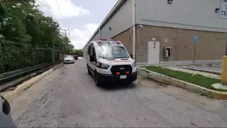 Empleado del Home Depot de Ciudad del Carmen cae de un segundo piso