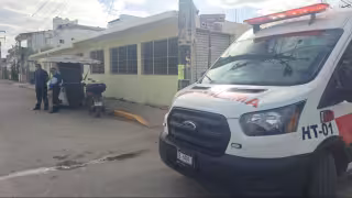 Motociclista termina lesionado tras ser impactado por una camioneta en Tulum