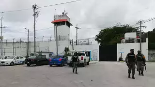 Dejan en prisión a una mujer por extorsión tras el secuestro de un hombre en Cancún