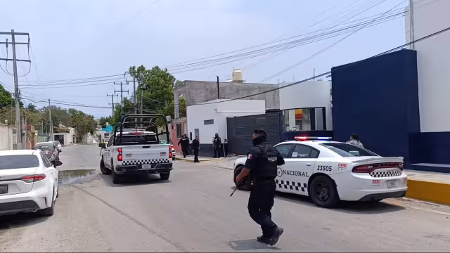 Bajo fuerte operativo llevan a detenidos por balacera a Campeche