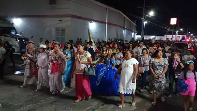 El recorrido estuvo acompañado de plegarias y cantos a la Virgen de Guadalupe