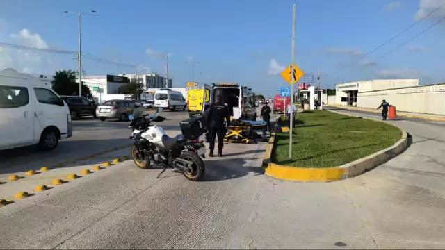 Paramédicos particulares brindaron los primeros auxilios y trasladaron al trabajador.