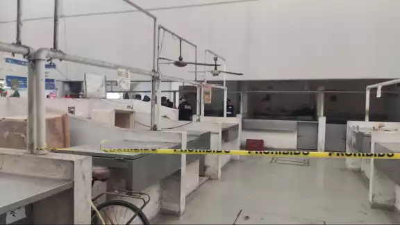 Ante los ojos de compañeros  de desploma un progreseño