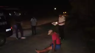 Paramédicos del Grupo Rino al mando de Humberto García, atendieron al lesionado