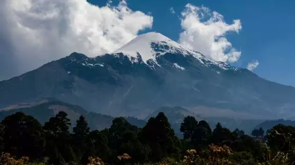 El Instituto Nacional de Estadística y Geografía determinó que el Pico de Orizaba pertenece a Puebla no a Veracruz El Instituto Nacional de Estadística y Geografía determinó que el Pico de Orizaba pertenece a Puebla no a Veracruz