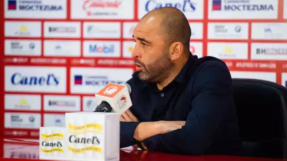 Le deseamos al profesor Marcelo Méndez y a todo su equipo de trabajo éxito en sus siguientes pasos", concluye el comunicado